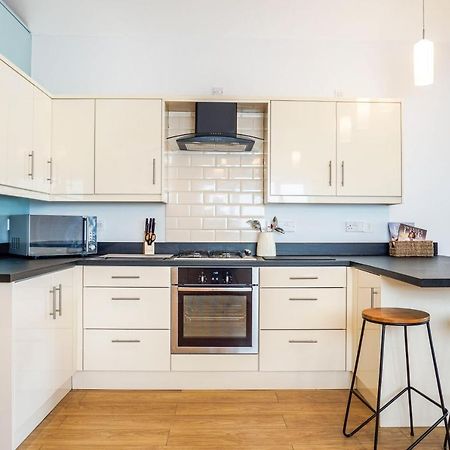 The Beach House - Fully Refurbed March 2024 Oystermouth Zewnętrze zdjęcie