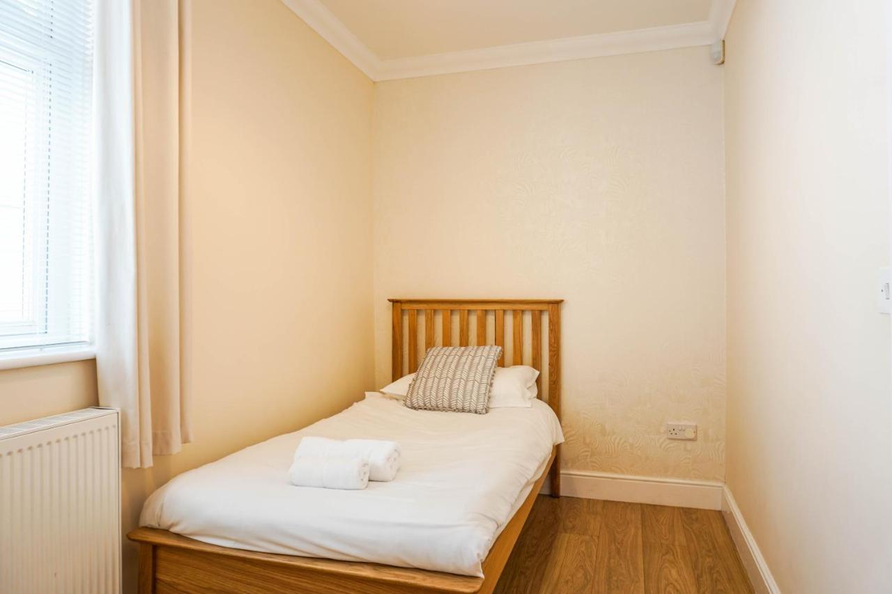 The Beach House - Fully Refurbed March 2024 Oystermouth Zewnętrze zdjęcie